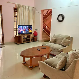 La Casa Trivandrum 4 Bhk Ac Luxury At Centre, Just 6 Kms To Airport & 5 Min Drive To Padmanabha Swamy Temple Villa